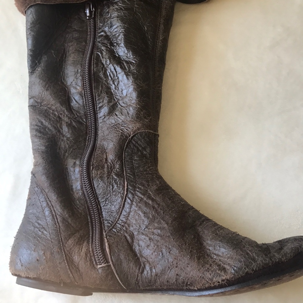 Boots - Picture 4 of 5